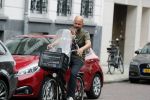 Amsterdam 4 september 2018
Oscar Aerts met zijn zoontje op de fiets.