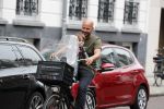 Amsterdam 4 september 2018
Oscar Aerts met zijn zoontje op de fiets.