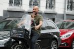 Amsterdam 4 september 2018
Oscar Aerts met zijn zoontje op de fiets.