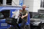 Amsterdam 4 september 2018
Oscar Aerts met zijn zoontje op de fiets.