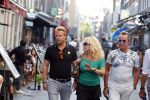 Amsterdam 3 augustus 2018
Patricia Paay en haar man Robert Hinfelaar met vrienden op het leidse plein in Amsterdam.