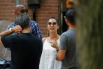 Amsterdam 3 augustus 2018
Quinty Trustfull en haar man Orlando staan te praten met Leco v Zadelhoff en zijn vriend