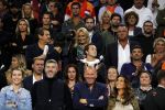 Amsterdam 6 mei 2018
Nederland-Peru 2-1 . Afscheidswedstrijd Wesley Sneijder . Zijn vrouw Yolanthe Sneijder Cabau en zoons Jessey en Xess Xava zijn natuurlijk aanwezig. Rene en Natasja Froger met zoon Maxim  en Wil v d Kaaij