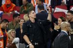 Amsterdam 6 mei 2018
Nederland-Peru 2-1 . Afscheidswedstrijd Wesley Sneijder . Zijn vrouw Yolanthe Sneijder Cabau en zoons Jessey en Xess Xava zijn natuurlijk aanwezig. Rico Verhoeven met zijn vrouw