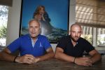 Leiderdorp 3 augustus 2018
Dick Wieriks (zwart shirt) en Rob Rijsbergen thuis . Patricia Paay heeft een tijdje bij ze gewoond.