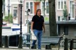 Amsterdam 29 augustus 2018
Robert jensen doet boodschappen.