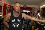Eindhoven 28 augustus 2018
Rolf Tangel laat bij Dannyâ€™s tattooshop in Eindhoven zijn Barbie Samantha tatoos weghalen.
