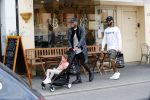 Amsterdam 9 september 2018
Sunnery James met zijn kinderen en een vriend op straat.