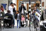 Amsterdam 9 september 2018
Sunnery James met zijn kinderen en een vriend op straat.