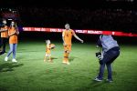 Amsterdam 6 mei 2018
Nederland-Peru 2-1 . Afscheidswedstrijd Wesley Sneijder . Zijn vrouw Yolanthe Sneijder Cabau en zoons Jessey en Xess Xava zijn natuurlijk aanwezig.