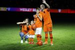 Amsterdam 6 mei 2018
Nederland-Peru 2-1 . Afscheidswedstrijd Wesley Sneijder . Zijn vrouw Yolanthe Sneijder Cabau en zoons Jessey en Xess Xava zijn natuurlijk aanwezig.