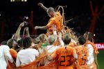 Amsterdam 6 mei 2018
Nederland-Peru 2-1 . Afscheidswedstrijd Wesley Sneijder . Zijn vrouw Yolanthe Sneijder Cabau en zoons Jessey en Xess Xava zijn natuurlijk aanwezig.