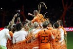 Amsterdam 6 mei 2018
Nederland-Peru 2-1 . Afscheidswedstrijd Wesley Sneijder . Zijn vrouw Yolanthe Sneijder Cabau en zoons Jessey en Xess Xava zijn natuurlijk aanwezig.