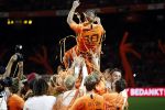 Amsterdam 6 mei 2018
Nederland-Peru 2-1 . Afscheidswedstrijd Wesley Sneijder . Zijn vrouw Yolanthe Sneijder Cabau en zoons Jessey en Xess Xava zijn natuurlijk aanwezig.
