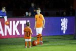 Amsterdam 6 mei 2018
Nederland-Peru 2-1 . Afscheidswedstrijd Wesley Sneijder . Zijn vrouw Yolanthe Sneijder Cabau en zoons Jessey en Xess Xava zijn natuurlijk aanwezig.