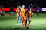 Amsterdam 6 mei 2018
Nederland-Peru 2-1 . Afscheidswedstrijd Wesley Sneijder . Zijn vrouw Yolanthe Sneijder Cabau en zoons Jessey en Xess Xava zijn natuurlijk aanwezig. Andre Hazes zong voor Wesley