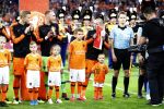 Amsterdam 6 mei 2018
Nederland-Peru 2-1 . Afscheidswedstrijd Wesley Sneijder . Zijn vrouw Yolanthe Sneijder Cabau en zoons Jessey en Xess Xava zijn natuurlijk aanwezig.