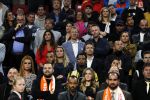 Amsterdam 6 mei 2018
Nederland-Peru 2-1 . Afscheidswedstrijd Wesley Sneijder . Zijn vrouw Yolanthe Sneijder Cabau en zoons Jessey en Xess Xava zijn natuurlijk aanwezig. Dirk Kuyt met vrouw Johnny en Charlotte Heitinga Edwin vd Sar en Annemarie Michel vorm met vrouw en Andre Ooijer met vrouw