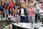 Amsterdam 3 augustus 2019
Gaypride in de grachten van Amsterdam.
Birgit Schuurman met haar nieuwe vriend Sander v Haarlem.
