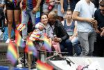 Amsterdam 3 augustus 2019
Gaypride in de grachten van Amsterdam.
Birgit Schuurman met haar nieuwe vriend Sander v Haarlem.