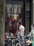 Amsterdam 28 augustus 2019
Candy Dulfer met vriend Rafael op terras en daarna op de fiets in Amsterdam.