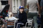 Amsterdam 3 augustus 2019
Carice v Houten met haar vriend Guy Pierce en hiun kindje.