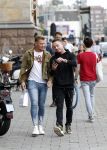 Amsterdam 22 augustus 2019
Djarno Hofland met zijn nieuwe mercedes.