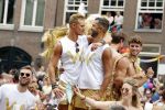 Amsterdam 3 augustus 2019
Gaypride in de grachten van Amsterdam.
Ferry Doedens met vriend