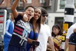Amsterdam 31 oktober 2019
Glennis Grace met zoon Antony en een vriendje op de pc hooftstraat.
