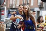 Amsterdam 31 oktober 2019
Glennis Grace met zoon Antony en een vriendje op de pc hooftstraat.
