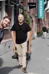 Amsterdam 21 augustus 2019
Gordon net terug uit afkickkliniek arriveert bij zijn zaak en huis in Amsterdam zuid.
Gordon is ook ruim 8 kg afgevallen.