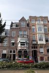 Amsterdam 21 augustus 2019
Gordon net terug uit afkickkliniek arriveert bij zijn zaak en huis in Amsterdam zuid.
Gordon is ook ruim 8 kg afgevallen.