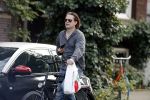 Amsterdam 28 augustus 2019
Hans Teeuwen doet op de fiets boodschappen in Amsterdam zuid.