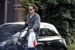 Amsterdam 28 augustus 2019
Hans Teeuwen doet op de fiets boodschappen in Amsterdam zuid.