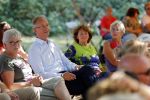 Diepenheim 24 augustus 2019
Wibi Soerjadi geeft tuinconcert in de tuin van zijn huis. Henk kamp met zijn vrouw