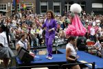 Amsterdam 3 augustus 2019
Gaypride in de grachten van Amsterdam.
Ingrid v Engelshoven