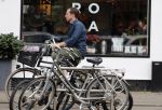 Amsterdam 28 augustus 2019
Jacob Derwig op de fiets