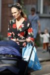 Amsterdam 21 augustus 2019
Kimberley Klaver achter de kinderwagen.