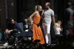 Amsterdam 23 augustus 2019
Kimberley Klaver met haar vriend Michel van den Bergh en zijn kinderen . Ze hebben net ook samen een kindje gekregen.