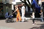 Amsterdam 23 augustus 2019
Kimberley Klaver met haar vriend Michel van den Bergh en zijn kinderen . Ze hebben net ook samen een kindje gekregen.