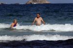 Ibiza 17 augustus 2019
Mieke v d Weij met haar man in zee bij Coco Beach.