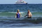 Ibiza 17 augustus 2019
Mieke v d Weij met haar man in zee bij Coco Beach.
