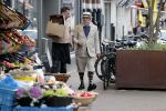 Amsterdam 31 augustus 2019
Oscar Hammerstein doet met zijn mercedes SL 600 cabrio boodschappen.
