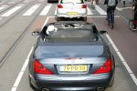 Amsterdam 31 augustus 2019
Oscar Hammerstein doet met zijn mercedes SL 600 cabrio boodschappen.