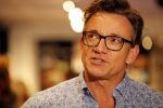 Amsterdam 21 augustus 2019
Boekpresentatie Inge Ipenburg. Tim Akkerman ontvangt het eerste exemplaar.
Paul Groot