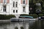 Amsterdam 28 augustus 2019
De nieuwe WATERDREAM boot van prins Bernhard Jr achter zijn huis.