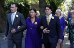 Den Haag 22 augustus 2019
Afscheidsdienst voor prinses Christina op paleis Noordeinde en de koninklijke stallen.
Aanwezig haar Kinderen Bernardo, Nicolas en Juliana alsmede prinses Beatrix prinses Irene prinses Margriet mr Pieter v Vollenhoven Koning Willem Alexander koningin Maxima prinses Mabel prins Constantijn Prinses laurentien en hun kinderen Leonore Claus Casimir Eloise   Prins Carlos  prinses Annemarie prinses Viktoria  Prins Jaime Prinses Carolina met man Albert Brenninkmeijer prinses Margarita met man Tjalling ten cate Prins floris en Prinses Aimee Prins Maurits en Prinses Marilene Prins Pieter Christiaan en Prins Bernhard jr.