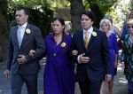 Den Haag 22 augustus 2019
Afscheidsdienst voor prinses Christina op paleis Noordeinde en de koninklijke stallen.
Aanwezig haar Kinderen Bernardo, Nicolas en Juliana alsmede prinses Beatrix prinses Irene prinses Margriet mr Pieter v Vollenhoven Koning Willem Alexander koningin Maxima prinses Mabel prins Constantijn Prinses laurentien en hun kinderen Leonore Claus Casimir Eloise   Prins Carlos  prinses Annemarie prinses Viktoria  Prins Jaime Prinses Carolina met man Albert Brenninkmeijer prinses Margarita met man Tjalling ten cate Prins floris en Prinses Aimee Prins Maurits en Prinses Marilene Prins Pieter Christiaan en Prins Bernhard jr.