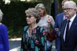 Den Haag 22 augustus 2019
Afscheidsdienst voor prinses Christina op paleis Noordeinde en de koninklijke stallen.
Aanwezig haar Kinderen Bernardo, Nicolas en Juliana alsmede prinses Beatrix prinses Irene prinses Margriet mr Pieter v Vollenhoven Koning Willem Alexander koningin Maxima prinses Mabel prins Constantijn Prinses laurentien en hun kinderen Leonore Claus Casimir Eloise   Prins Carlos  prinses Annemarie prinses Viktoria  Prins Jaime Prinses Carolina met man Albert Brenninkmeijer prinses Margarita met man Tjalling ten cate Prins floris en Prinses Aimee Prins Maurits en Prinses Marilene Prins Pieter Christiaan en Prins Bernhard jr.
