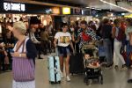 Schiphol 2 augustus 2019
Roxeanne Hazes op schiphol met partner Erik Zwennes en hun zoon Fender